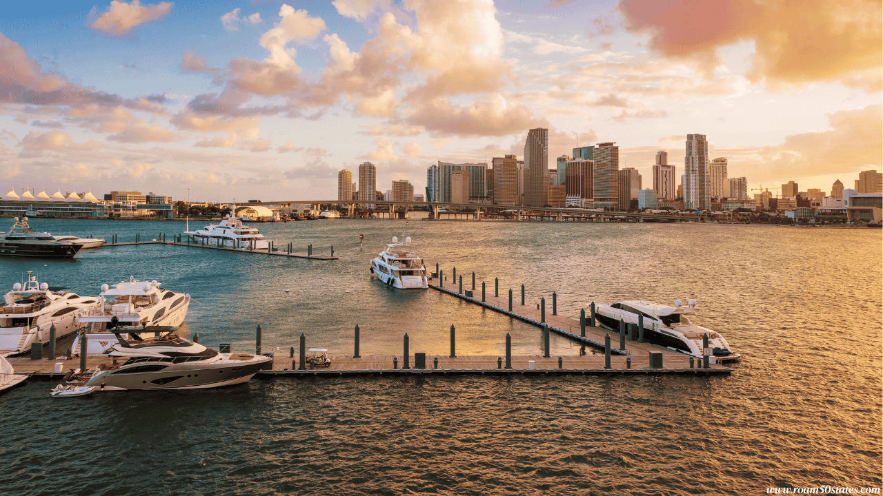 Florida Travel Guide - Roam 50 States